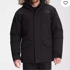 The North Face Black Puffer Jacket Weather-Resistant Insulation